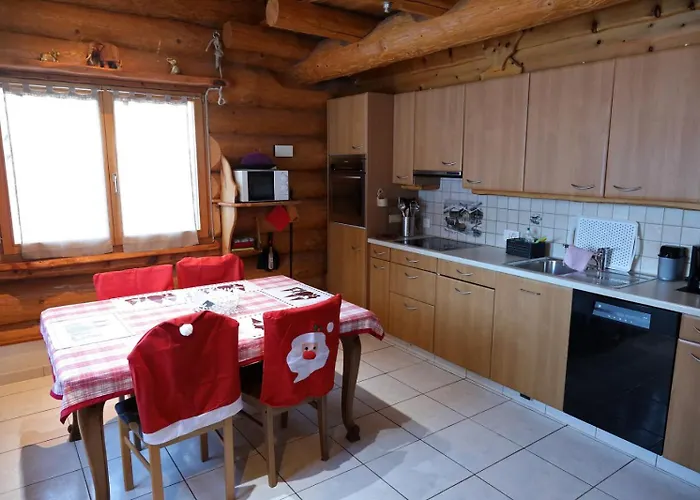 Le De Briey - Complet Chalet *